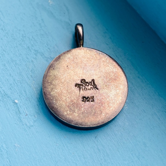 Vintage Signed SOUL FLOWER 925 Crescent Moon Mother of Pearl Pendant Boh… - Picture 3 of 3